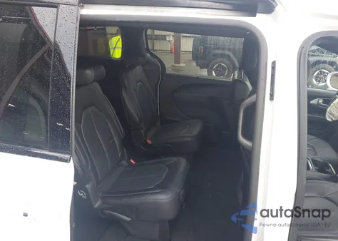 2020 Chrysler Pacifica Touring L из США, поврежденный, VIN 2C4RC1BG6LR245913